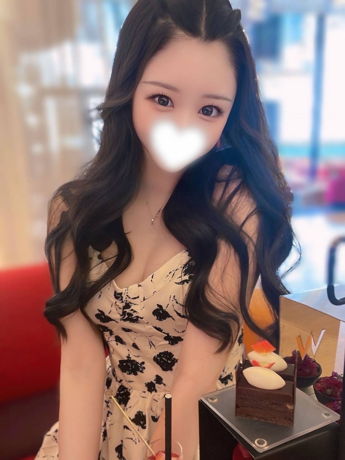 櫻 なな