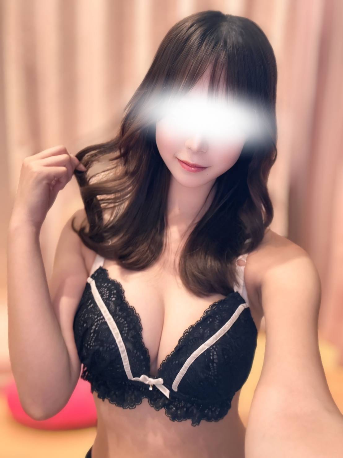 朝比奈 うい
